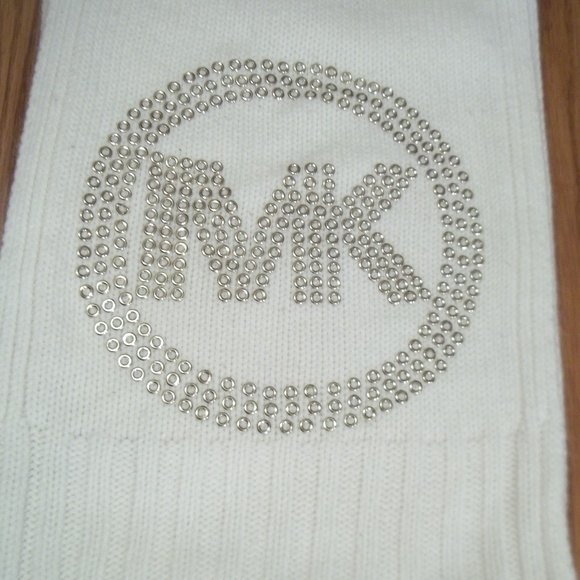 Woman's Michael Kors Bling Scarf 72'' X 10'' - Picture 5 of 7